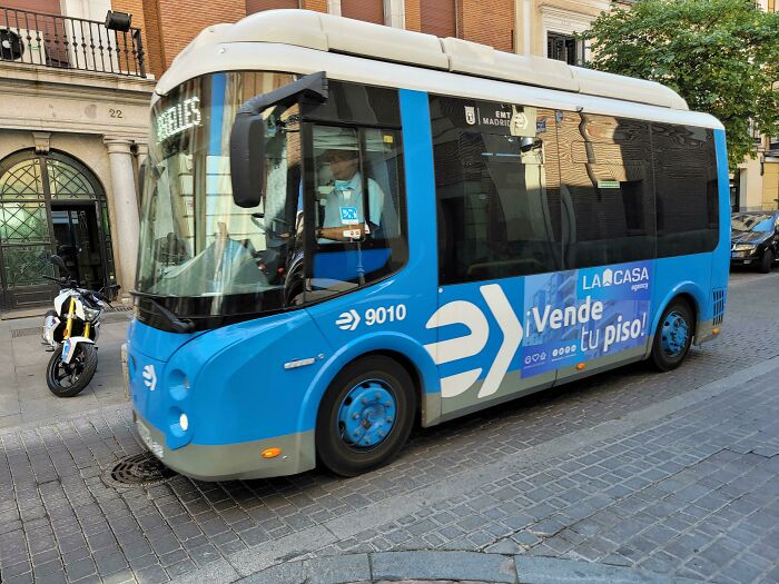 Madrid Has Tiny Buses To Fit Their Tiny Streets