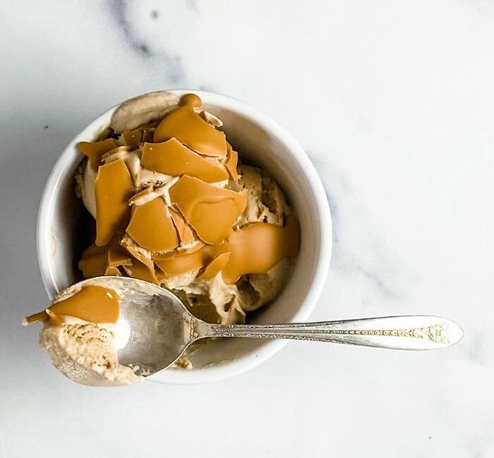 “Roast” Your White Chocolate In The Microwave