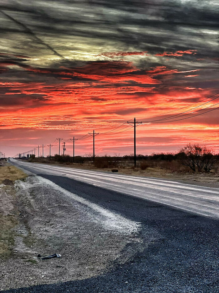 Sunrise This Morning In West Texas (Friend Took Pic - It's His Oc But He Doesn't Use Reddit, Asked Me To Post For Him.)