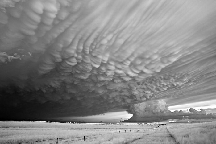 Una tormenta eléctrica supercelda, Bolton, Kansas