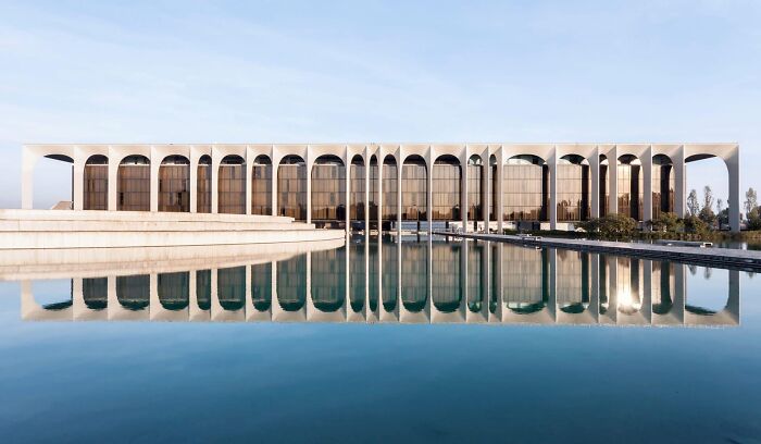 Mondadori Headquarters At Milan, Italy By Oscar Niemeyer, (1968-1975), Photo By Roland Halbe