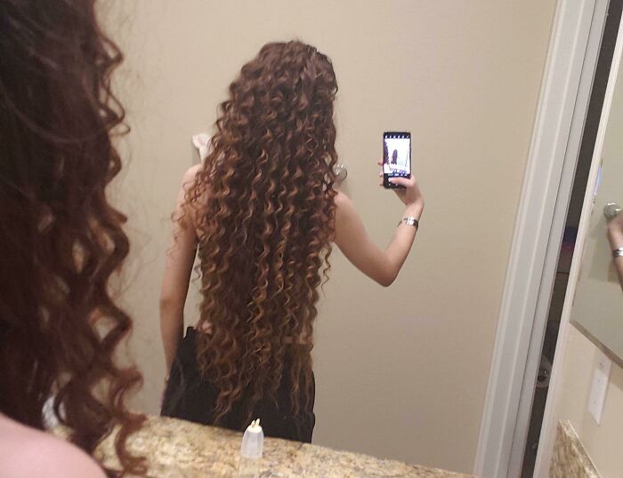 36 Inches Of Curlzzz !
