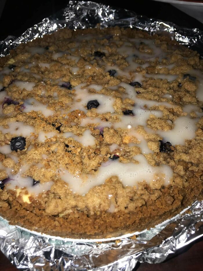 Made A Glazed Blueberry Crumble Cheesecake For The First Time A Few Days Ago, But The Glaze Looks… Interesting…