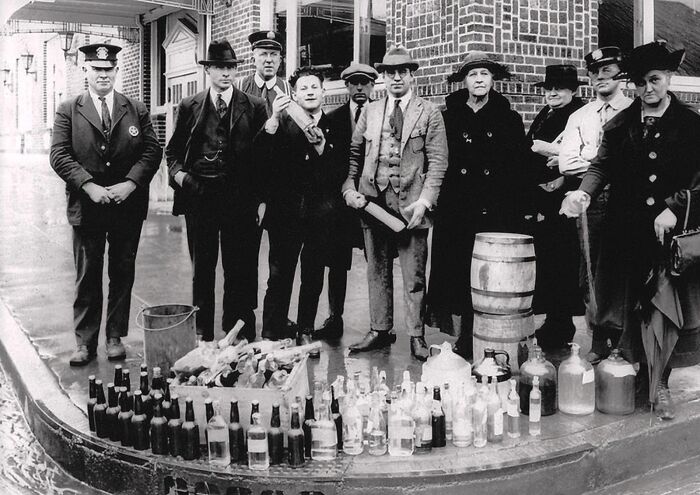 [january 17, 1920] Prohibition Begins: Chicago Police Show Off Their First Day Of Alcohol Seizures.‬