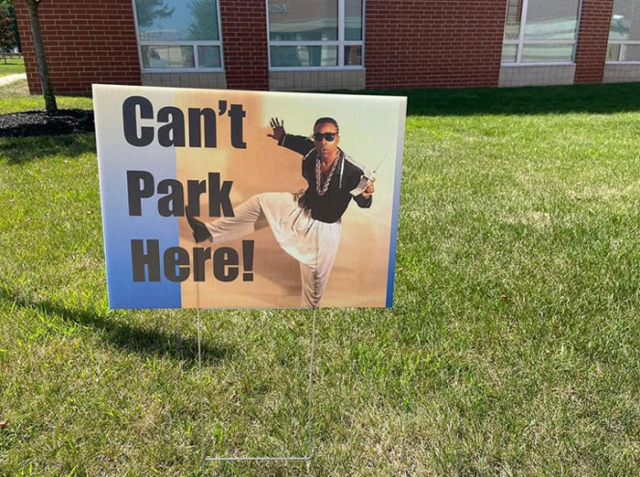 7 Funny Drop-Off Lane Signs Put Up By This Elementary School Are Cracking Parents Up