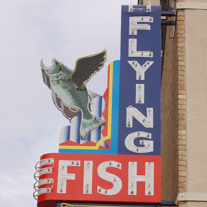 “How About I Take It Home To Live With Me?”: Airline Employee Looks After Passenger’s Pet Fish For 4 Months “How About I Take It Home To Live With Me?”: Airline Employee Looks After Passenger’s Pet Fish For 4 Months