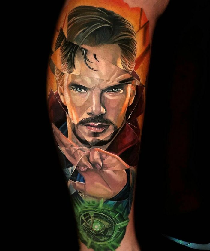 Original Avengers Robert Downey Jr. with a A6 Tattoo. Avengers original 6  tattoo. (RDJ, Chris Hemsworth, Chris Evans, Scarlett, Mark, Jeremy) |  Tatouage