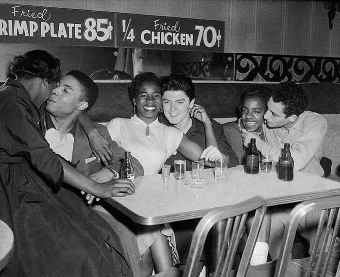 Parejas en un bar, 1959 Pittsburgh