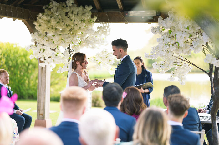 I Photographed A Wedding At Sandhole Oak Barn (15 Pics) I Photographed A Wedding At Sandhole Oak Barn (15 Pics)