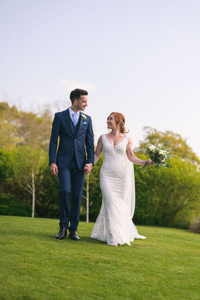 I Photographed A Wedding At Sandhole Oak Barn (15 Pics) I Photographed A Wedding At Sandhole Oak Barn (15 Pics)