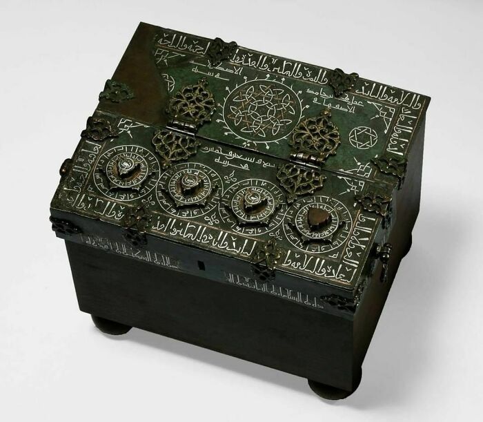 Seljuk Box With A Combination Lock, Cast And Hammered Brass, Inlaid With Silver And Copper. From Iran, 1200-1201