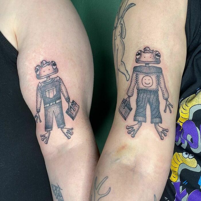 Frog-themed best friend tattoos on arms, symbolizing awesome friendship.