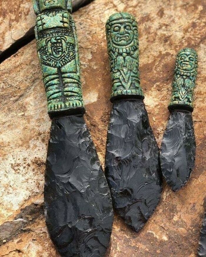 Azteec Tecpatl Obsidian Knives