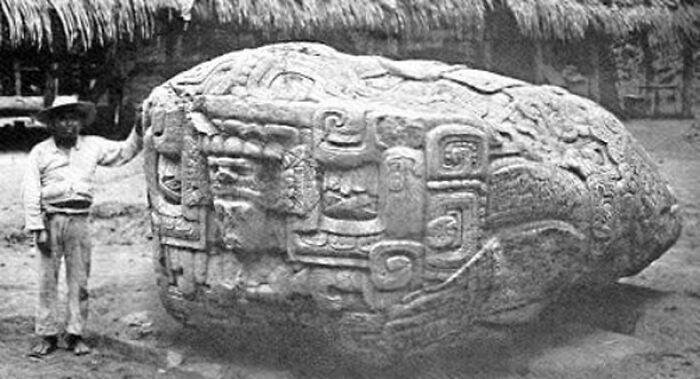 Zoomorph B In Quiriguá (1902), A Maya Site In South-Eastern Guatemala. It Was Dedicated In 780 By K'ak Tiliw Chan Yopaat, The Ruler Of Quiriguá. The Zoomorph Is 4m Long And Weighs Several Tonnes, And Traces Of Red Pigment Have Been Found On It