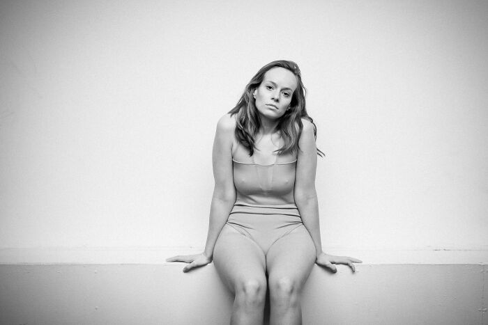 I Tried To Make A Photo Shoot Of My Story After I Suffered From Abuse (8 Pics)