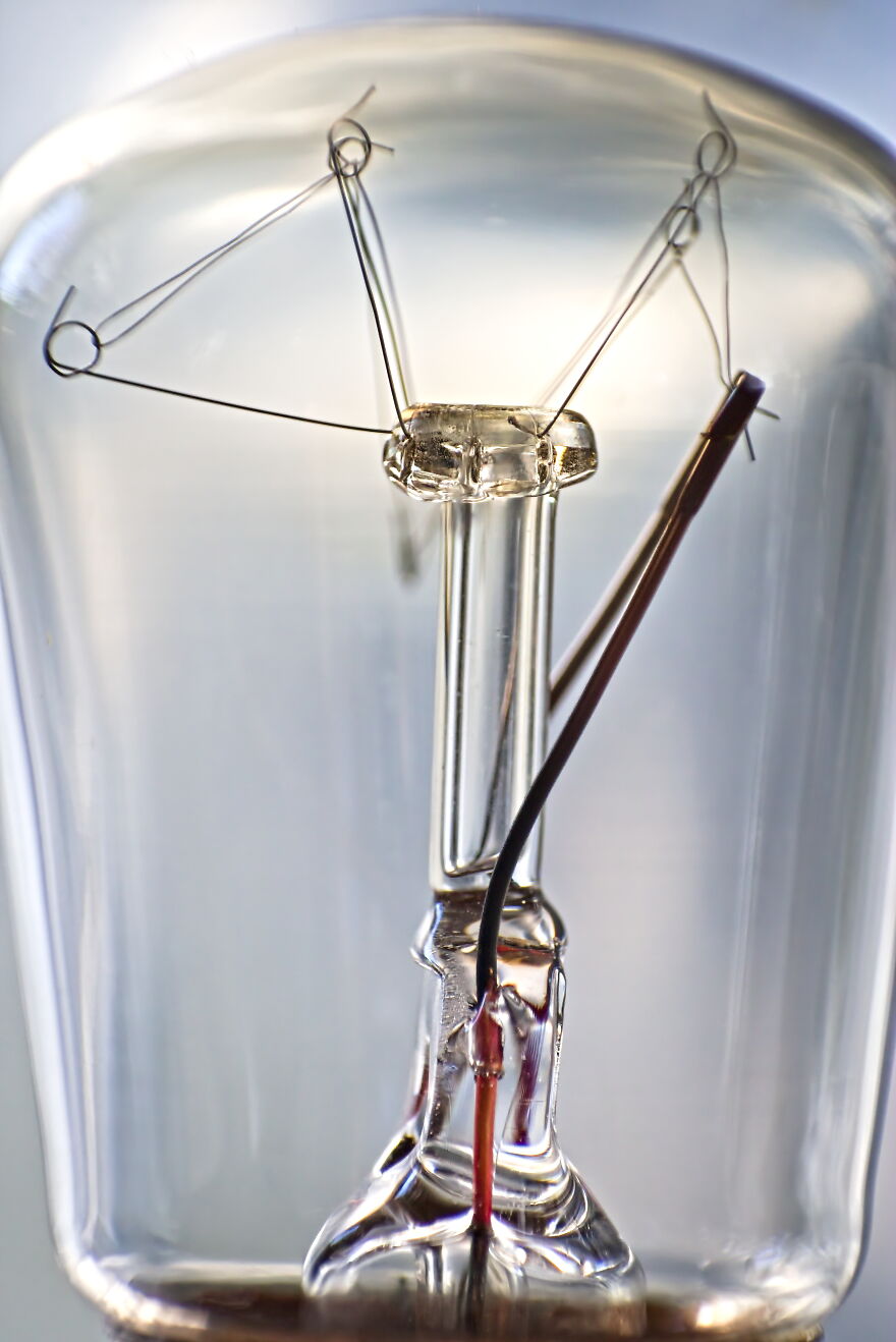 I Took Some Abstract Photos Using Traditional Light Bulbs And Turned Out They Are Beautiful (12 Pics)