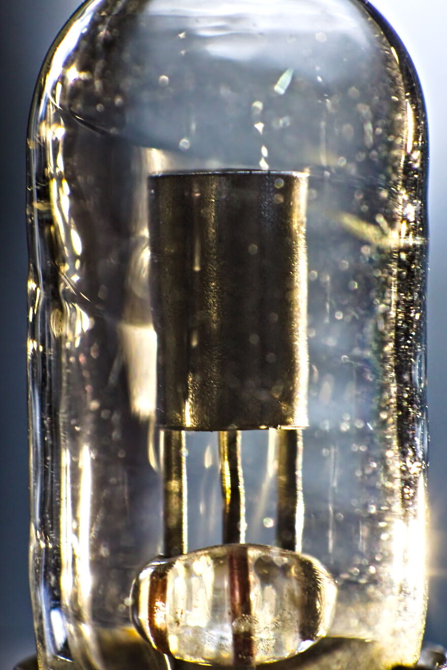 I Took Some Abstract Photos Using Traditional Light Bulbs And Turned Out They Are Beautiful (12 Pics)