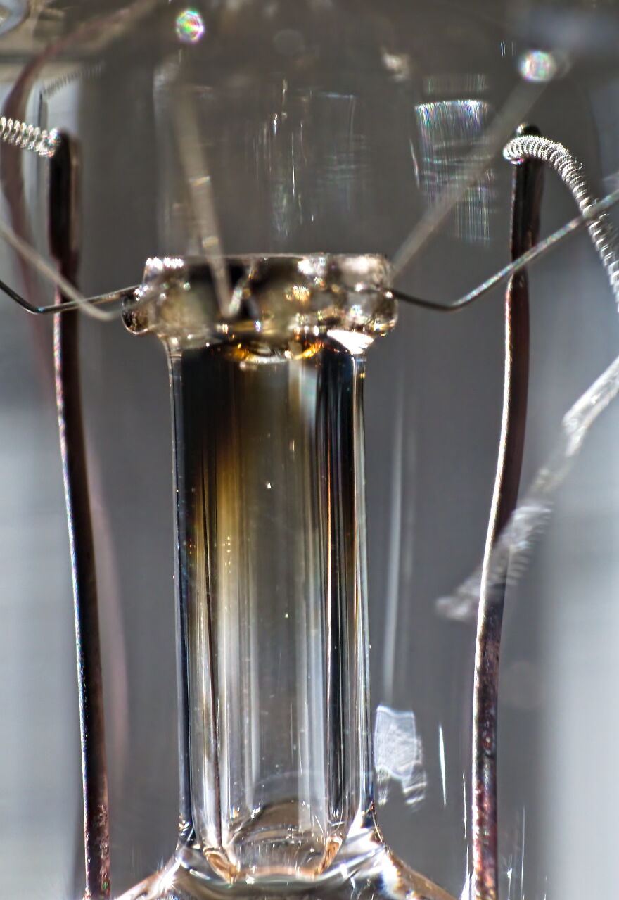 I Took Some Abstract Photos Using Traditional Light Bulbs And Turned Out They Are Beautiful (12 Pics)