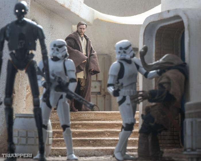 Making Star Wars Toys Come To Life (10 Pics)