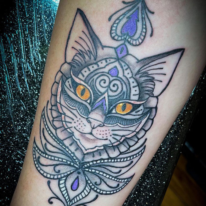 Mehndi style kitty tattoo