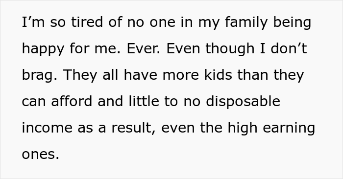 Mother Freaks Out After Finding Out How Much Her Childfree Cousin Spent On A Vacation, Calls Her 'Disgusting' Mother Freaks Out After Finding Out How Much Her Childfree Cousin Spent On A Vacation, Calls Her 'Disgusting'
