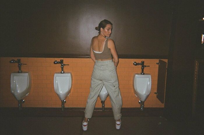 "You Freak Me And My Kids Out": Blake Lively Posts 8 Pregnancy Pics So The Creepy Paparazzi Will Stop Camping Near Her House "You Freak Me And My Kids Out": Blake Lively Posts 8 Pregnancy Pics So The Creepy Paparazzi Will Stop Camping Near Her House