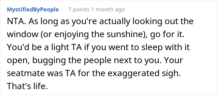 Woman Upset Her Seatmate Refused To Shut The Window Shade As They Paid Extra $30 For The Window Seat Woman Upset Her Seatmate Refused To Shut The Window Shade As They Paid Extra $30 For The Window Seat