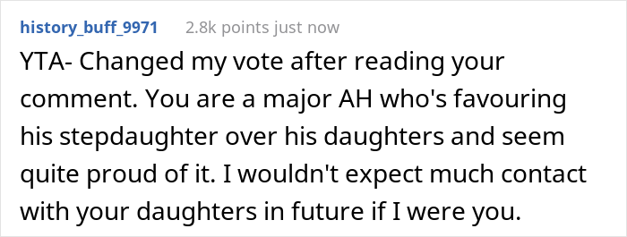 Dad Let His Daughter Know He Won’t Be Paying For Her Wedding And Refuses To Help Her Further With Student Debt, But Contributes To Stepdaughter’s Wedding
