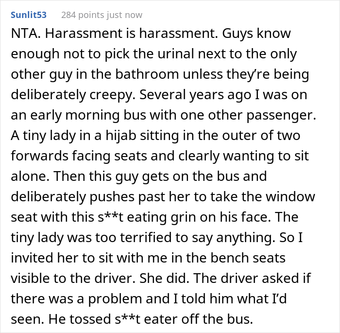Stranger Sits Right Next To This Man When The Tram Is Almost Empty, The Man Confronts Them About It Stranger Sits Right Next To This Man When The Tram Is Almost Empty, The Man Confronts Them About It