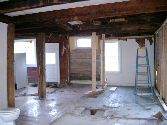 Electrician Is Hired To Guide An Inspector Through A House Avoiding Problematic Places, Does The Complete Opposite