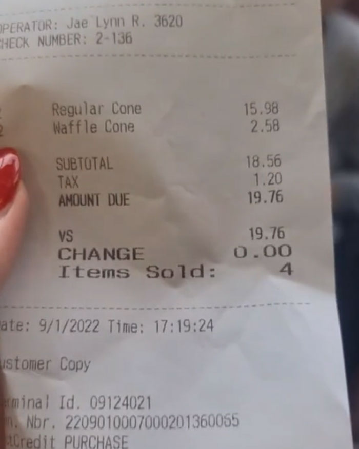 British Family Goes To Universal Studios, Leaves Speechless After Spending $1,113 In A Single Day British Family Goes To Universal Studios, Leaves Speechless After Spending $1,113 In A Single Day