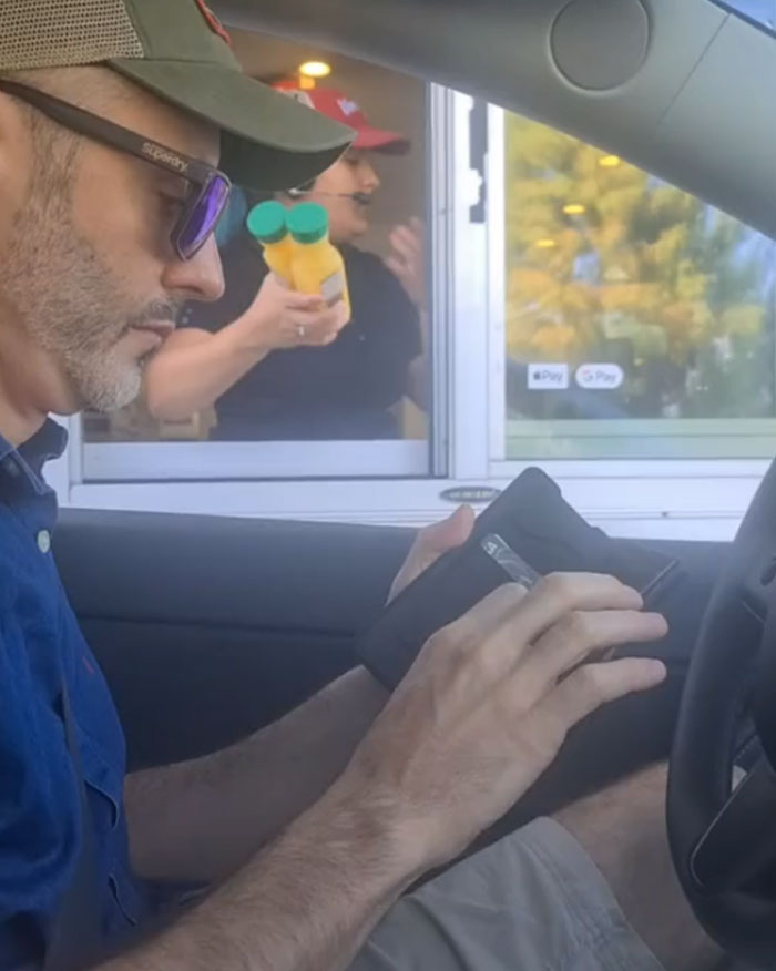 British Family Goes To Universal Studios, Leaves Speechless After Spending $1,113 In A Single Day British Family Goes To Universal Studios, Leaves Speechless After Spending $1,113 In A Single Day