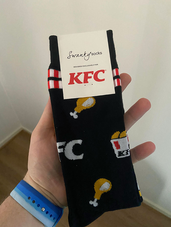 Recibí calcetines de KFC con la entrega de mi pedido