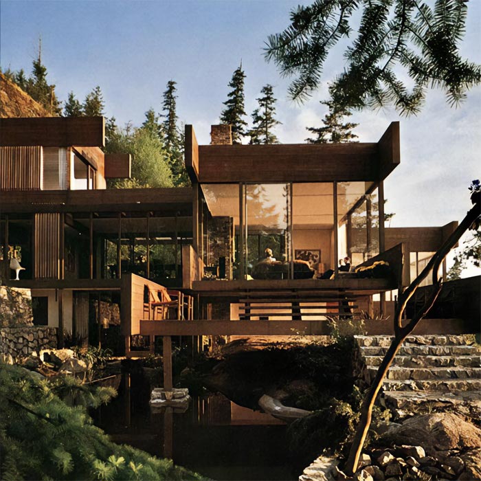 "Casa Graham" West Vancouver, Columbia Británica. Por el difunto Arthur Erickson. 1962. Fue un maestro en trabajar con sitios difíciles en los acantilados