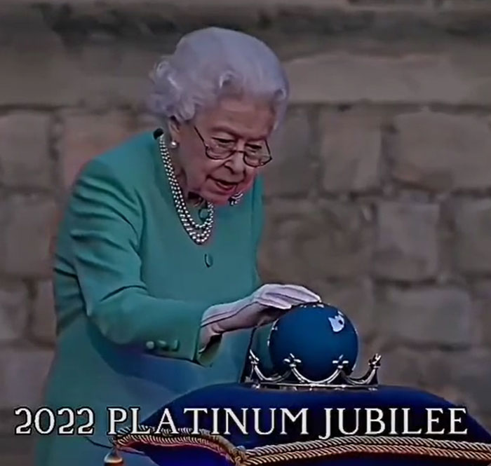 People Are Sharing Emotional Tributes To Queen Elizabeth II On TikTok, Here Are A Few That Might Bring A Tear To Your Eye People Are Sharing Emotional Tributes To Queen Elizabeth II On TikTok, Here Are A Few That Might Bring A Tear To Your Eye