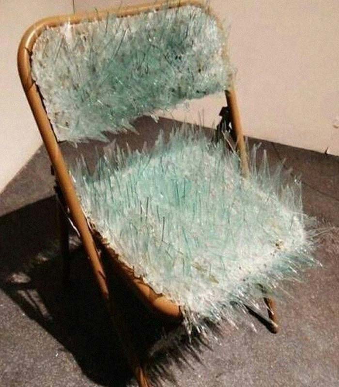 Cursed_chair