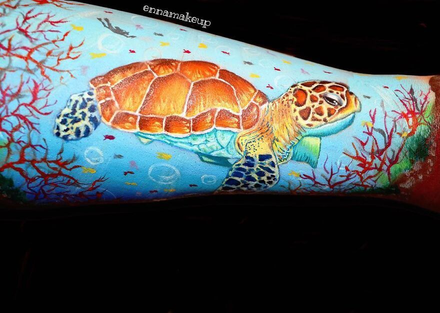 I Don't Let My Wheelchair Define Me And Find Happiness By Painting On My Body