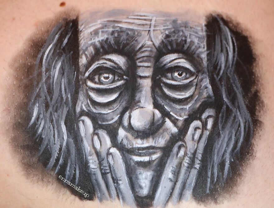 I Don't Let My Wheelchair Define Me And Find Happiness By Painting On My Body