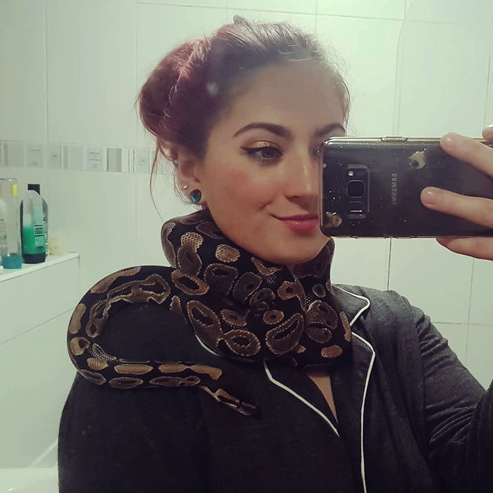 I Was Worried That My Girlfriend Wouldn't Like The Snakes I'm Looking After. Then She Sends Me This While I'm At Work