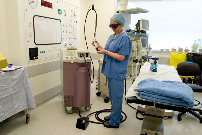 5 Months Pregnant Worker Exposes Her Problematic Boss' Wish To Slap Her To Literally Everyone In The Workspace, Gets Her Fired 5 Months Pregnant Worker Exposes Her Problematic Boss' Wish To Slap Her To Literally Everyone In The Workspace, Gets Her Fired