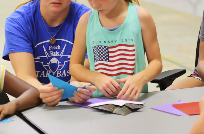 Daughter Treated Like A Maid Decides To Leave Family On Her 18th Birthday, Younger Sister Thinks She’s Being A Jerk Daughter Treated Like A Maid Decides To Leave Family On Her 18th Birthday, Younger Sister Thinks She’s Being A Jerk