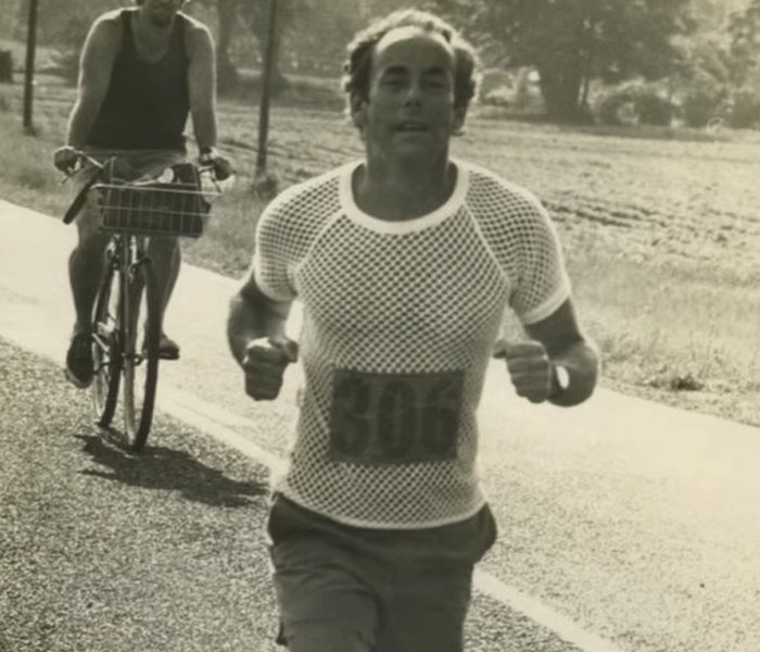 This Man Started Running To Battle The Grief Of Losing His Wife, Continues To Run 7 Decades Later This Man Started Running To Battle The Grief Of Losing His Wife, Continues To Run 7 Decades Later