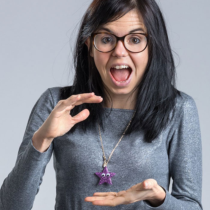 Woman Honors The Achievements Of Over 1,700 Unknown Female And Minority Scientists By Writing Their Bios On Wikipedia Woman Honors The Achievements Of Over 1,700 Unknown Female And Minority Scientists By Writing Their Bios On Wikipedia