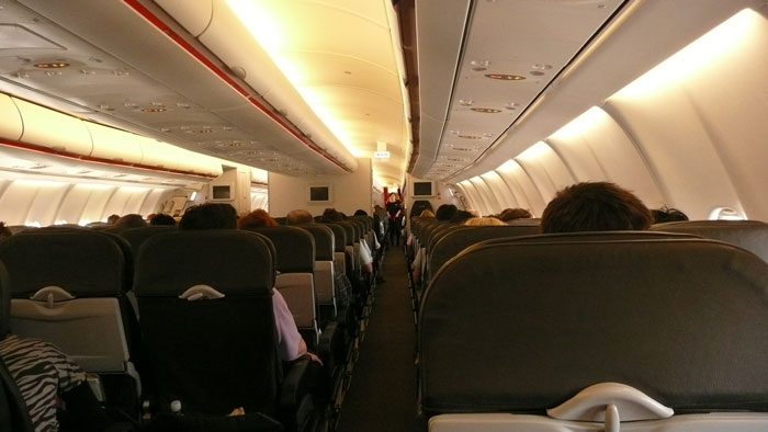 Couple's Plan To Outwit Another Passenger Before Takeoff Backfires As The Stranger Ends Up With A Whole Free Row In Return Couple's Plan To Outwit Another Passenger Before Takeoff Backfires As The Stranger Ends Up With A Whole Free Row In Return