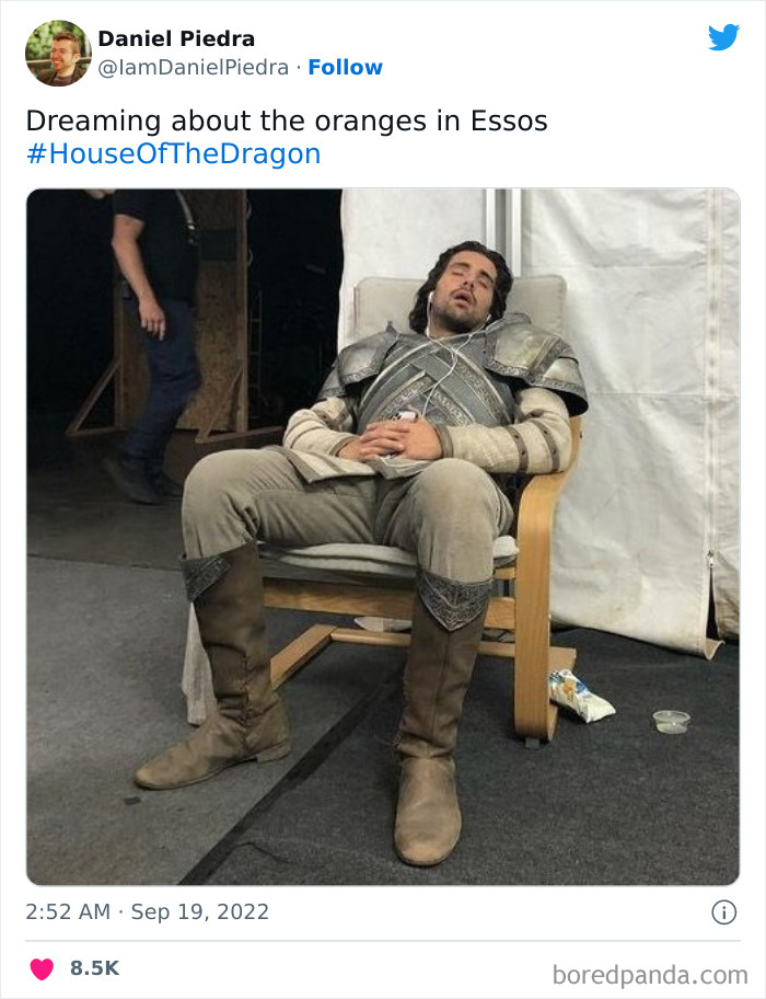 Character in medieval armor amusingly asleep on set; part of House Of The Dragon memes.