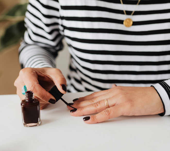 Become An Expert At Painting Your Nails