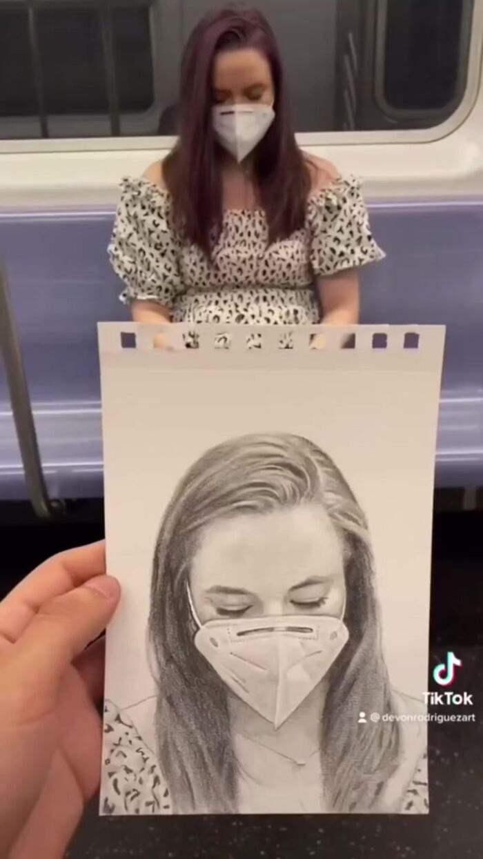 New York Artist Is Well-known For Drawing Unaware Subway Passengers and Then Posting Their Reaction Online (25 New Pics)