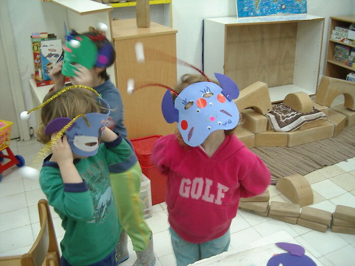 “What's Something That's Considered Normal That Creeps You Out Immediately?” (40 Answers)