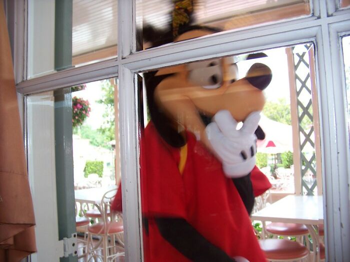 “What's Something That's Considered Normal That Creeps You Out Immediately?” (40 Answers)