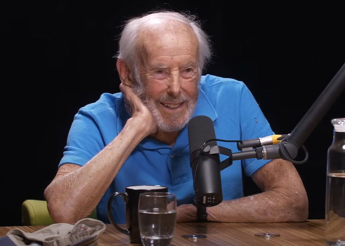 This Man Started Running To Battle The Grief Of Losing His Wife, Continues To Run 7 Decades Later This Man Started Running To Battle The Grief Of Losing His Wife, Continues To Run 7 Decades Later